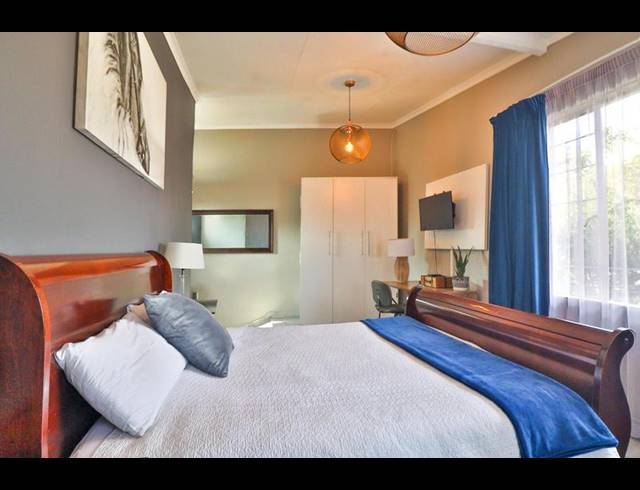 BUSINESS FOR SALE IN MUCKLENEUK